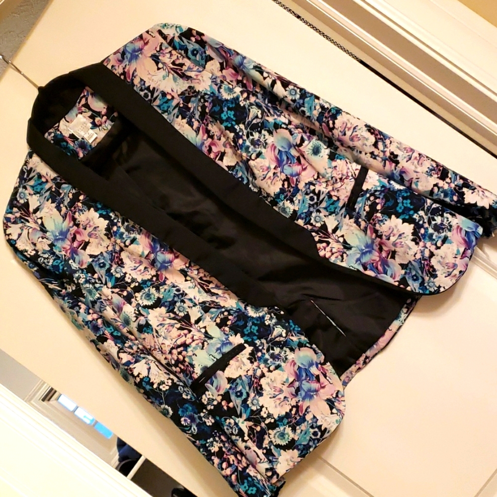 Floral Blazer